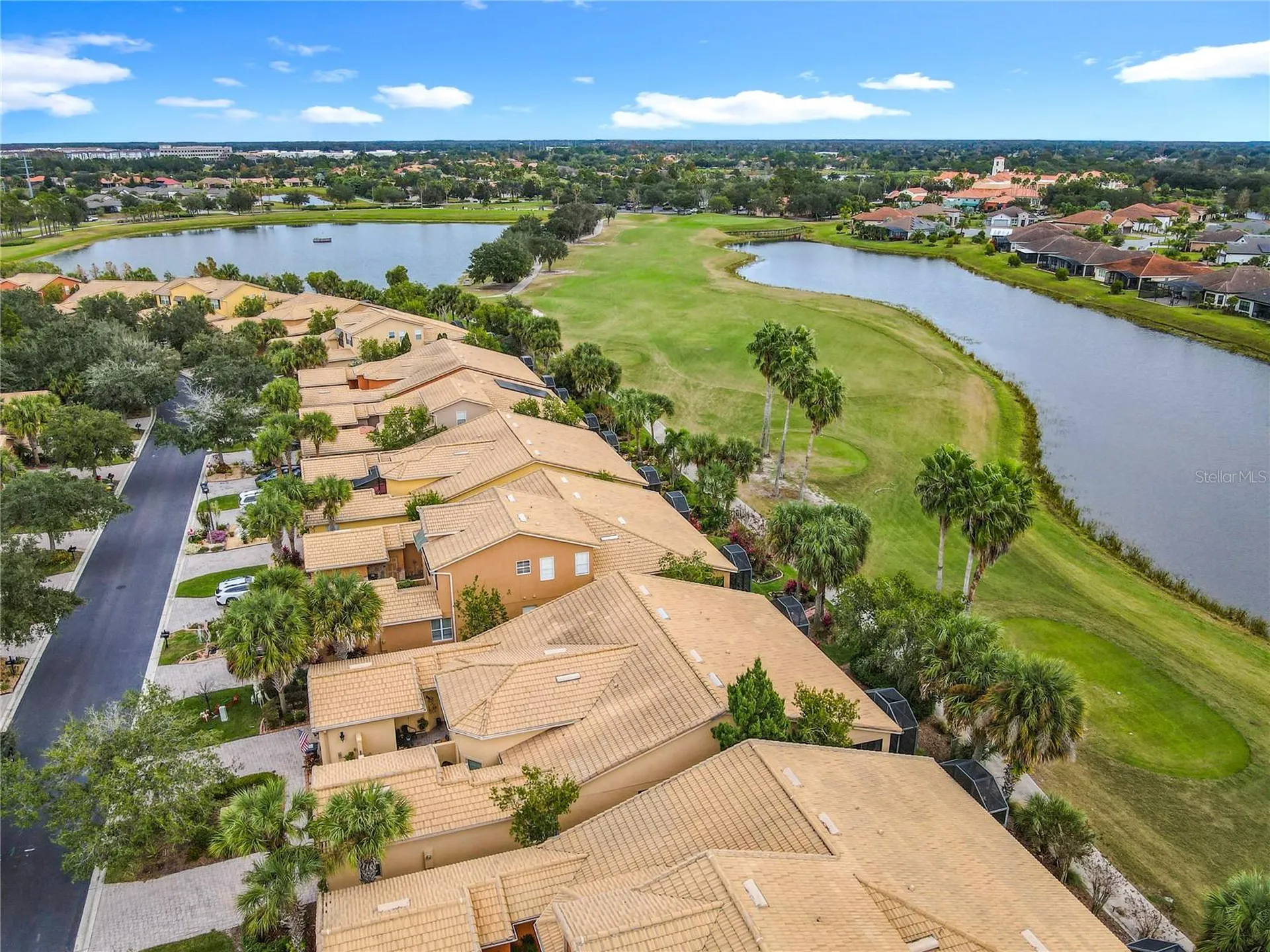 2472 Palm Tree Drive Kissimmee FL 34759