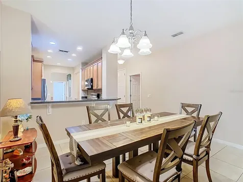 2472 Palm Tree Drive Kissimmee FL 34759