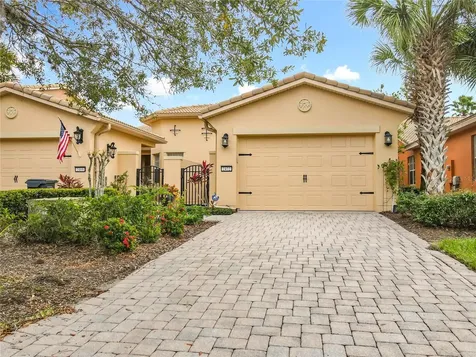 2472 Palm Tree Drive Kissimmee FL 34759