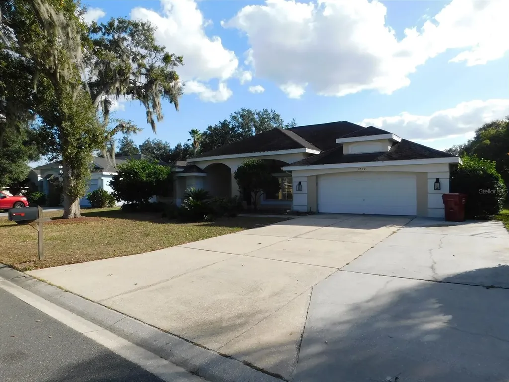 3227 Alcott Avenue Plant City FL 33566