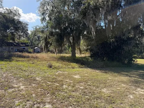 Mohawk Street Mascotte FL 34753