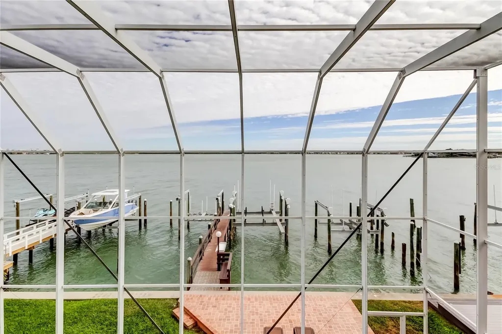 218 Sand Key Estates Drive Clearwater FL 33767