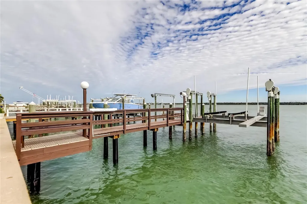 218 Sand Key Estates Drive Clearwater FL 33767