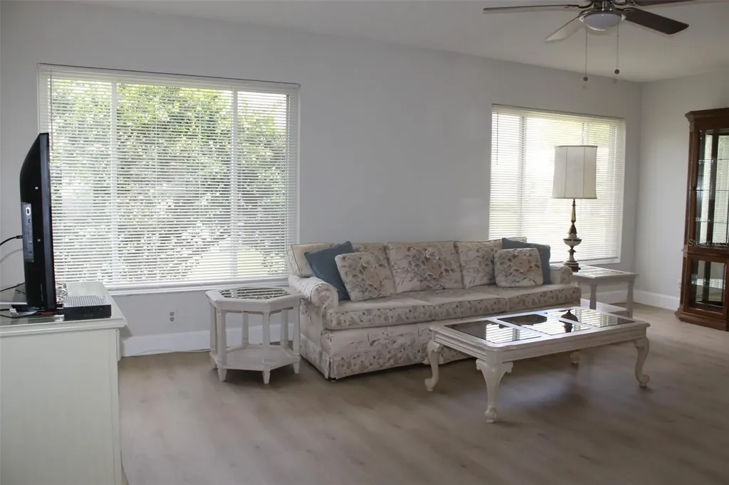 9242 36th Street N Pinellas Park FL 33782