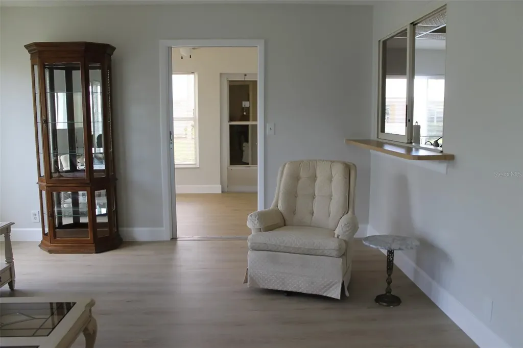 9242 36th Street N Pinellas Park FL 33782