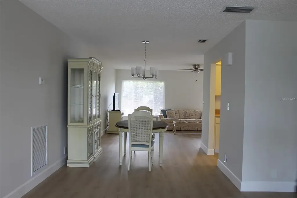 9242 36th Street N Pinellas Park FL 33782