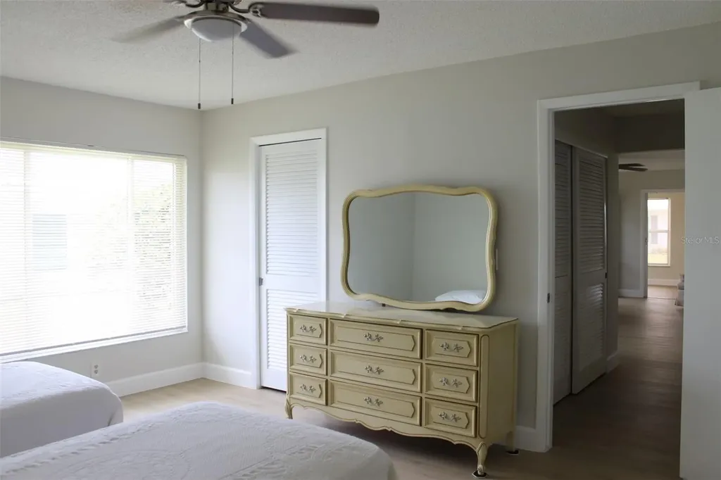 9242 36th Street N Pinellas Park FL 33782