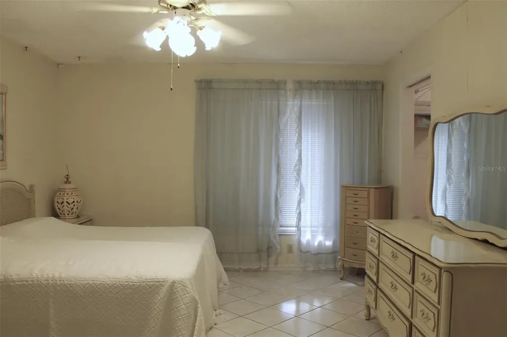 9242 36th Street N Pinellas Park FL 33782