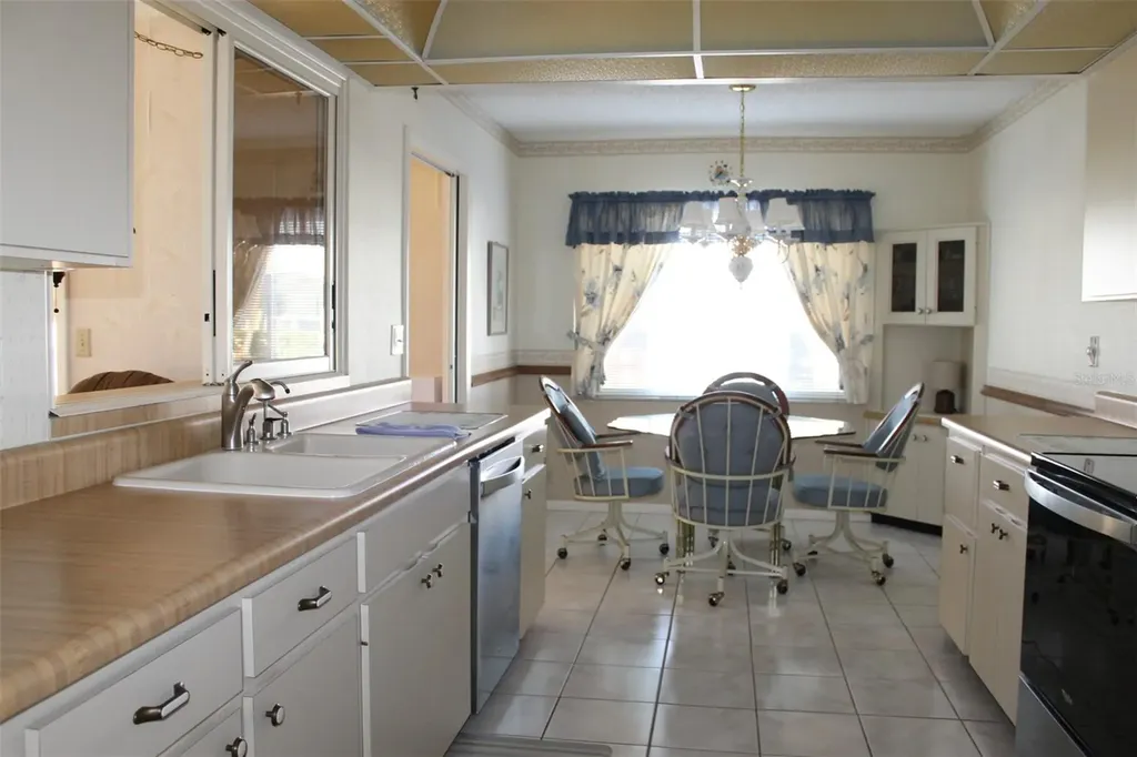 9242 36th Street N Pinellas Park FL 33782