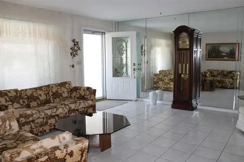 9242 36th Street N Pinellas Park FL 33782