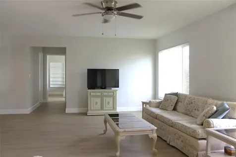 9242 36th Street N Pinellas Park FL 33782