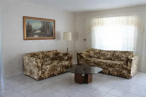 9242 36th Street N Pinellas Park FL 33782