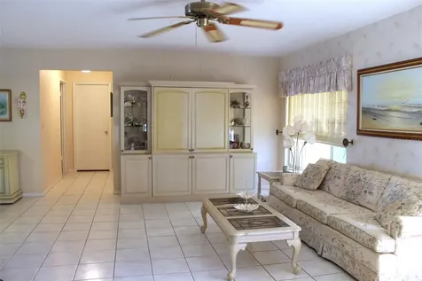 9242 36th Street N Pinellas Park FL 33782