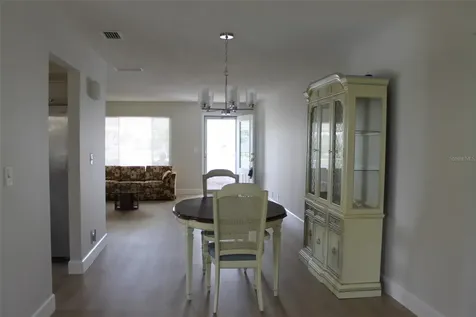 9242 36th Street N Pinellas Park FL 33782