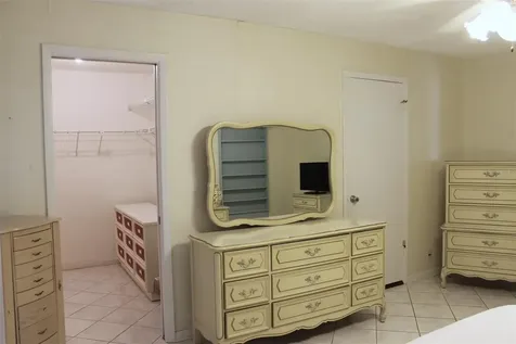 9242 36th Street N Pinellas Park FL 33782