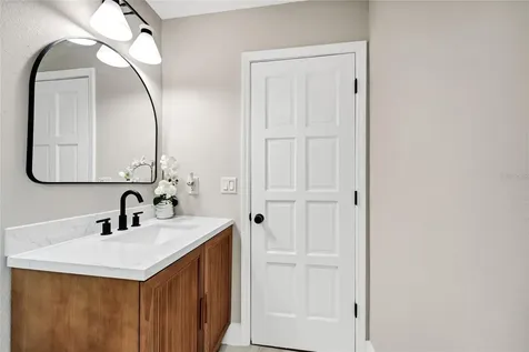 1710 Woodside Court Kissimmee FL 34744