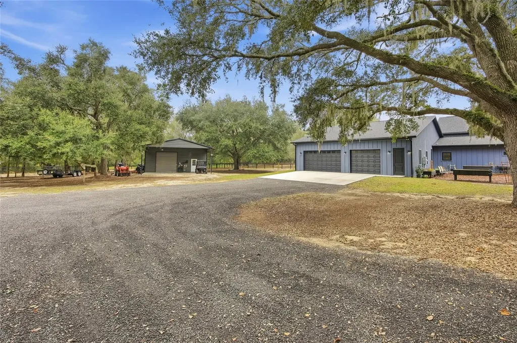 12052 SE 101st Court Road Belleview FL 34420