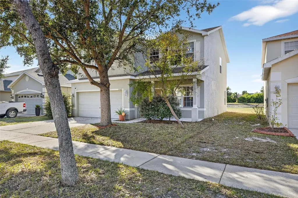 7520 Dragon Fly Loop Gibsonton FL 33534