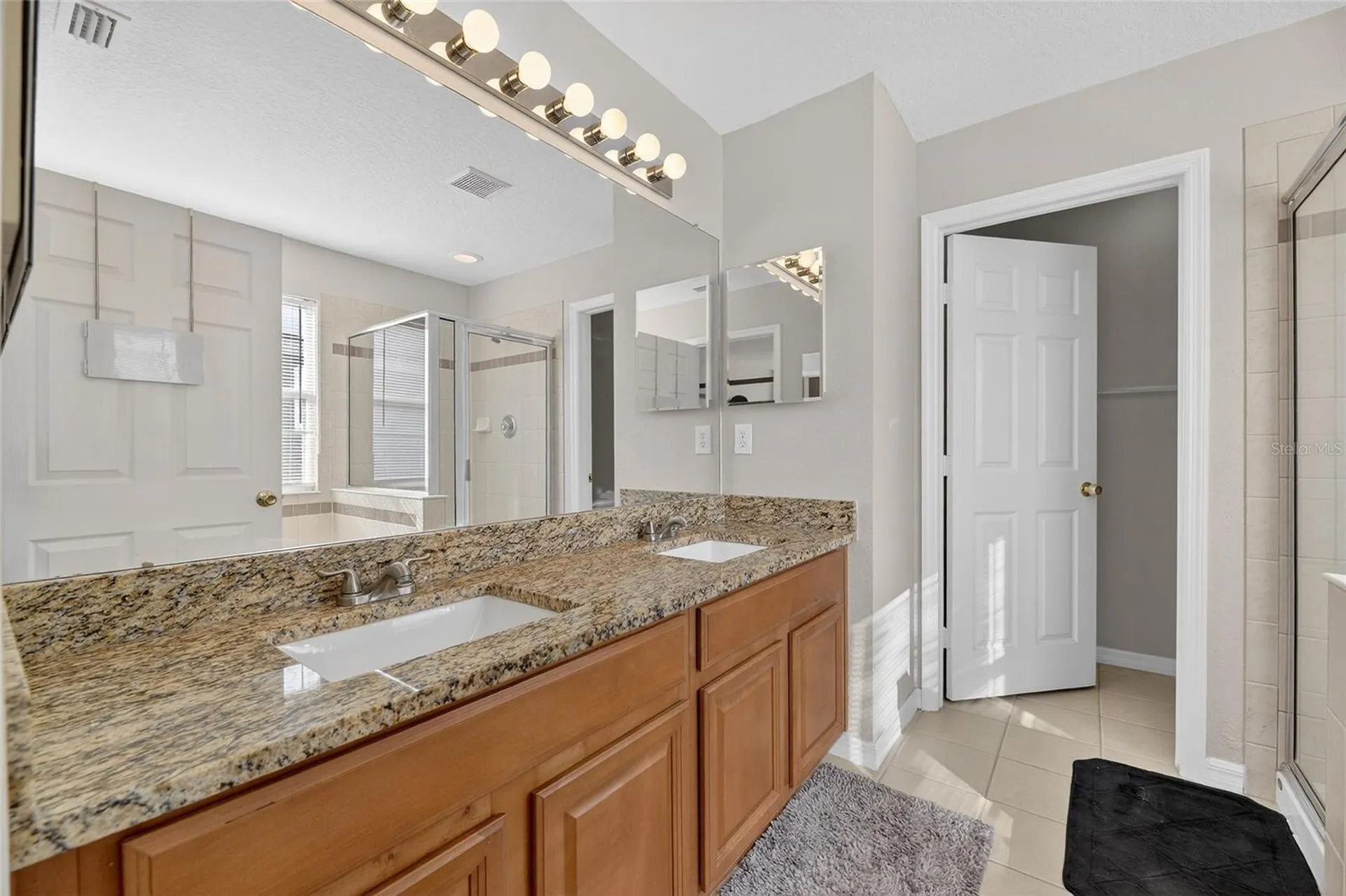 7520 Dragon Fly Loop Gibsonton FL 33534