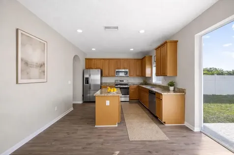 7520 Dragon Fly Loop Gibsonton FL 33534