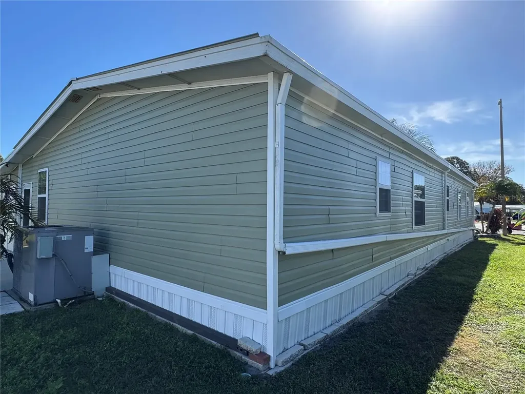 6394 Lolly Bay Loop NE Winter Haven FL 33881