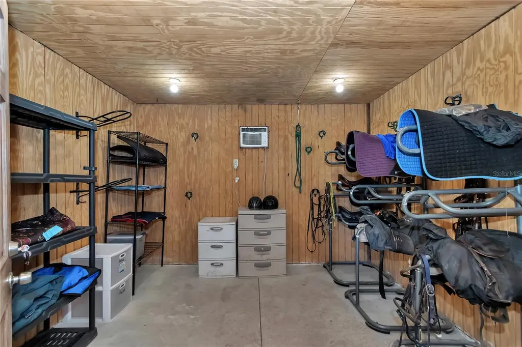 11375 N Circle M Avenue Dunnellon FL 34433