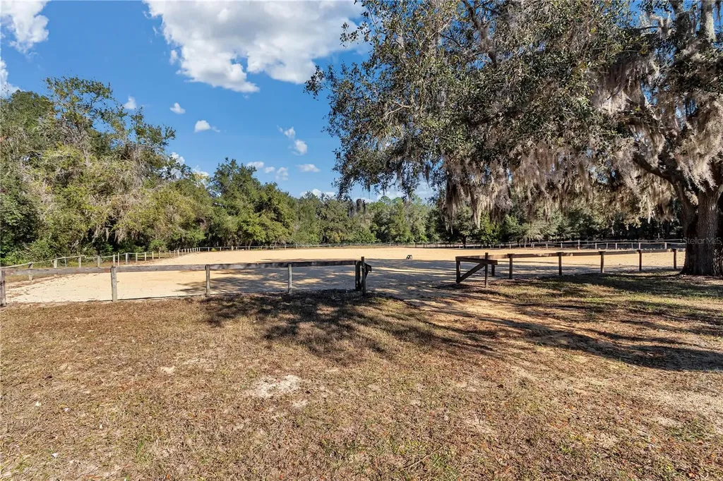 11375 N Circle M Avenue Dunnellon FL 34433