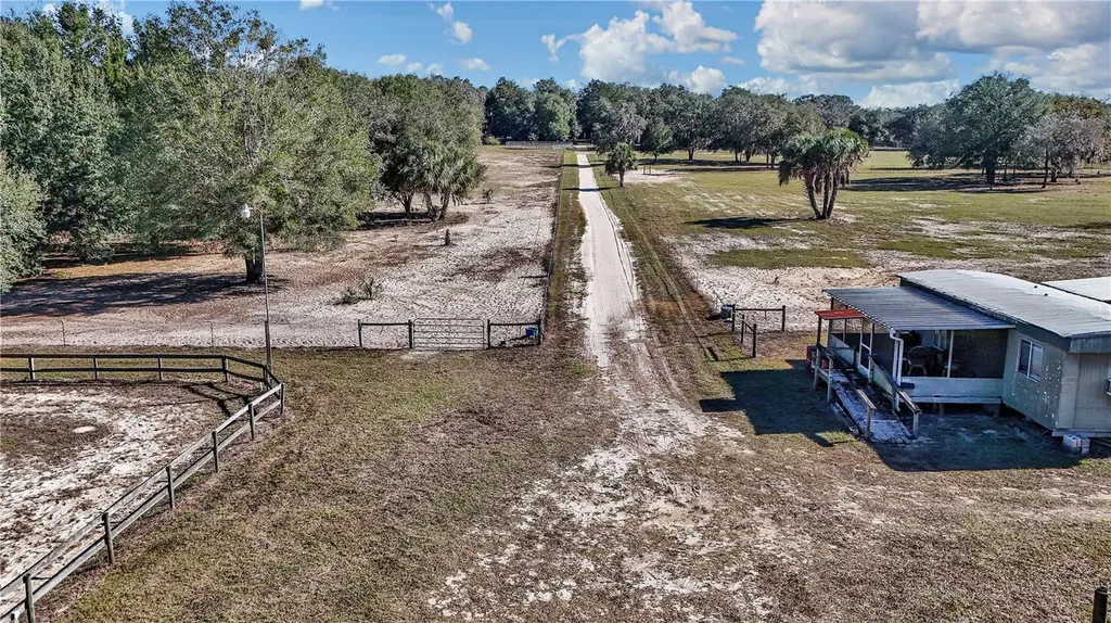11375 N Circle M Avenue Dunnellon FL 34433