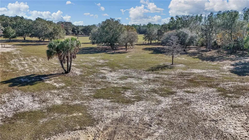 11375 N Circle M Avenue Dunnellon FL 34433