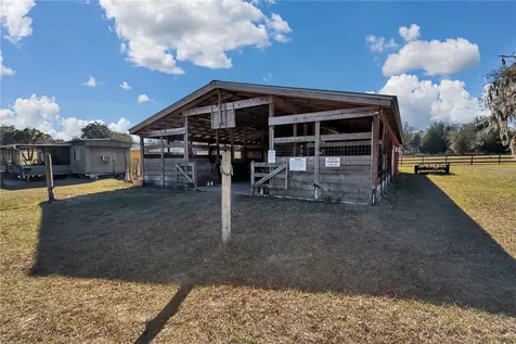 11375 N Circle M Avenue Dunnellon FL 34433