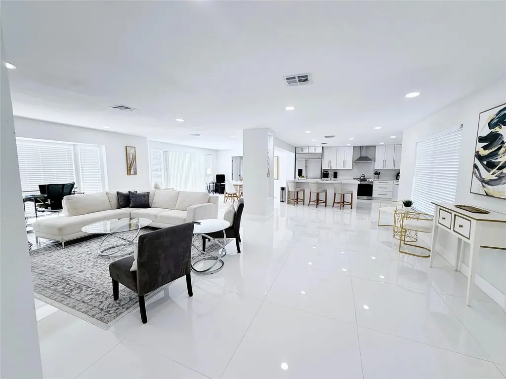 3364 Espanola Drive Sarasota FL 34239