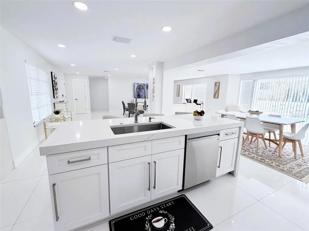 3364 Espanola Drive Sarasota FL 34239