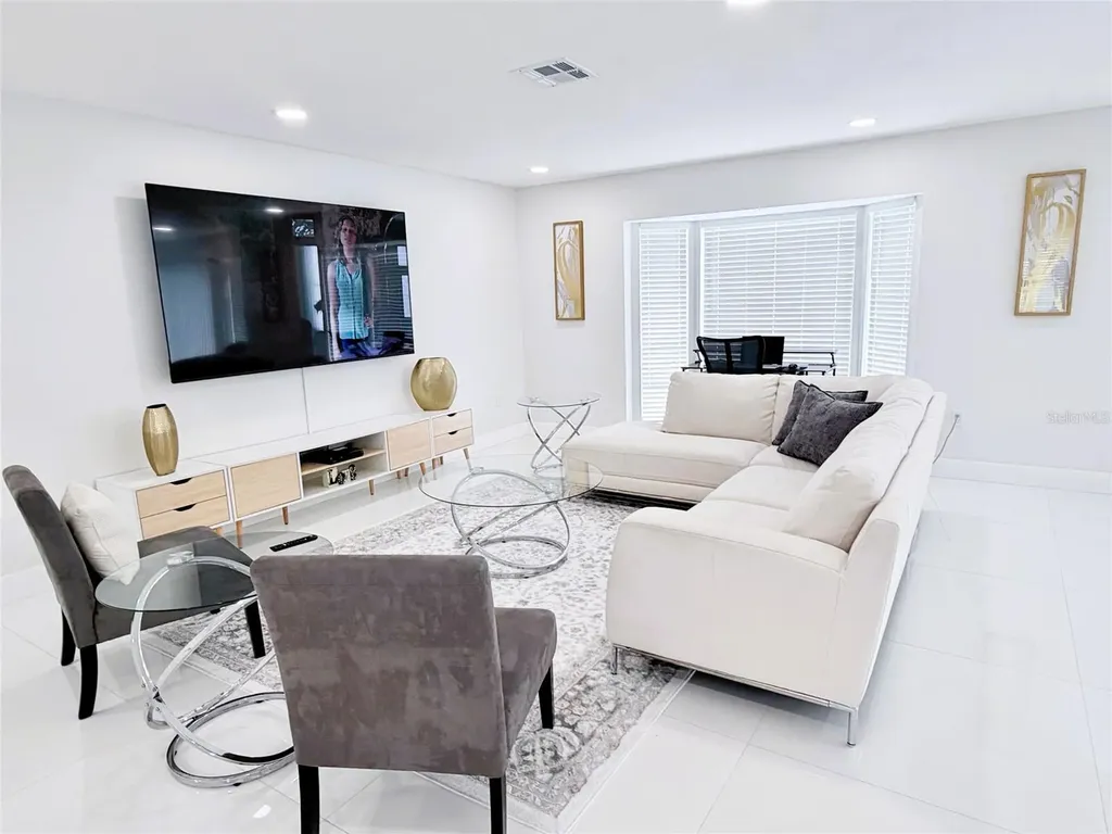 3364 Espanola Drive Sarasota FL 34239