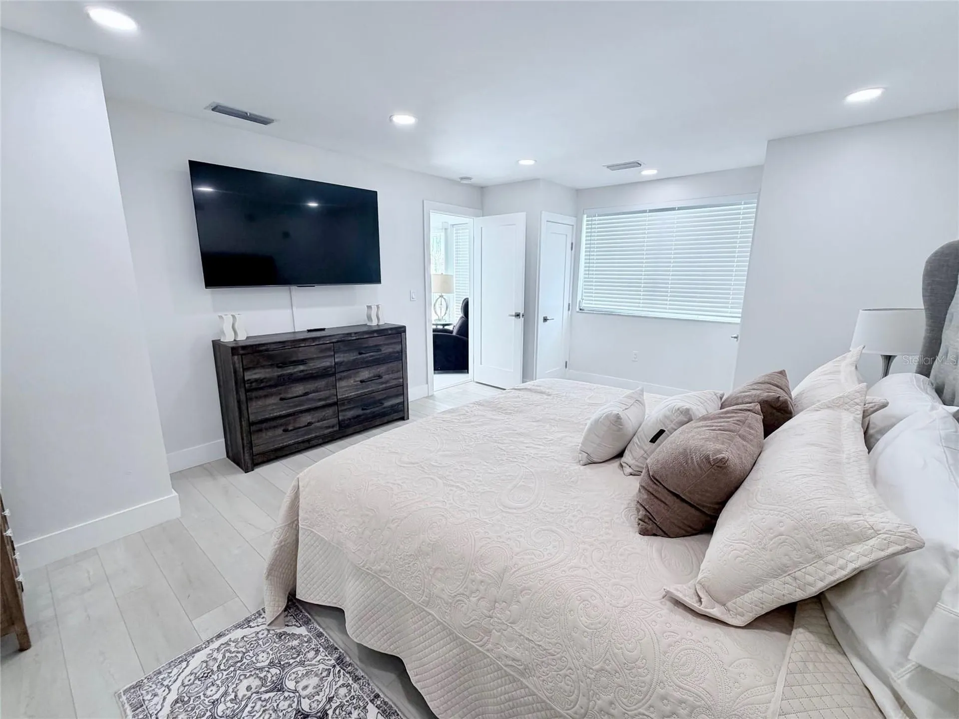 3364 Espanola Drive Sarasota FL 34239
