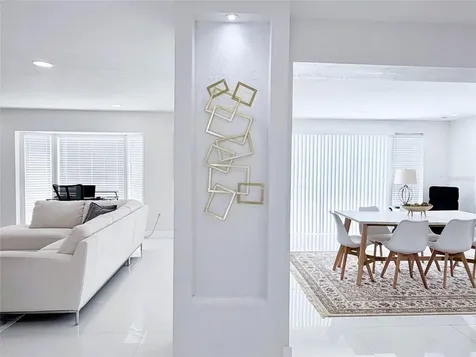 3364 Espanola Drive Sarasota FL 34239