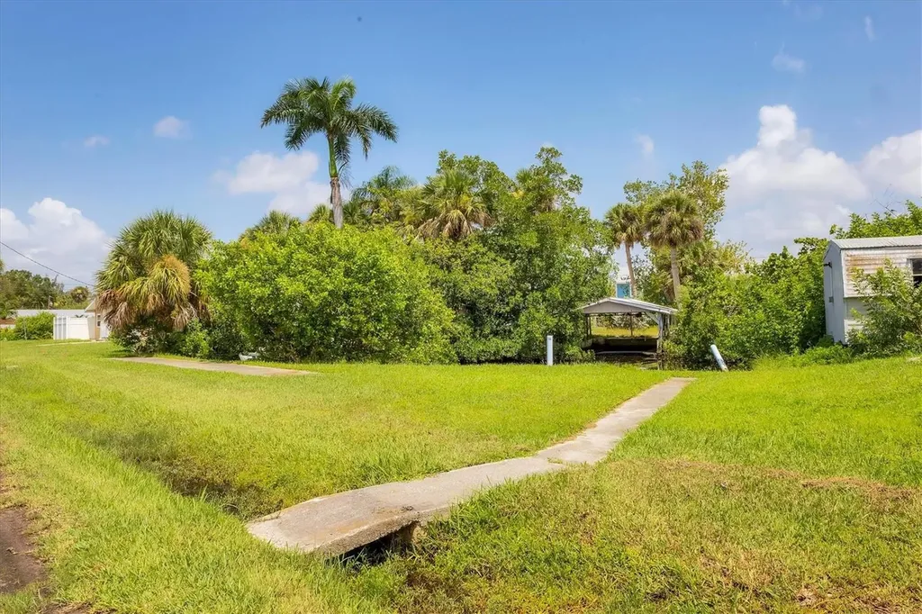 156 Myakka Drive Venice FL 34293