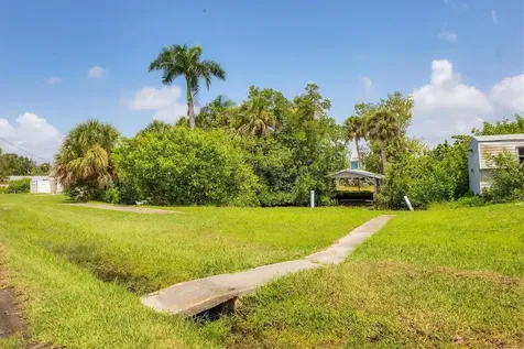 156 Myakka Drive Venice FL 34293