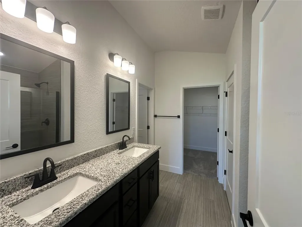12547 NE 48th Terrace Oxford FL 34484
