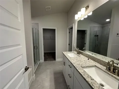 12547 NE 48th Terrace Oxford FL 34484