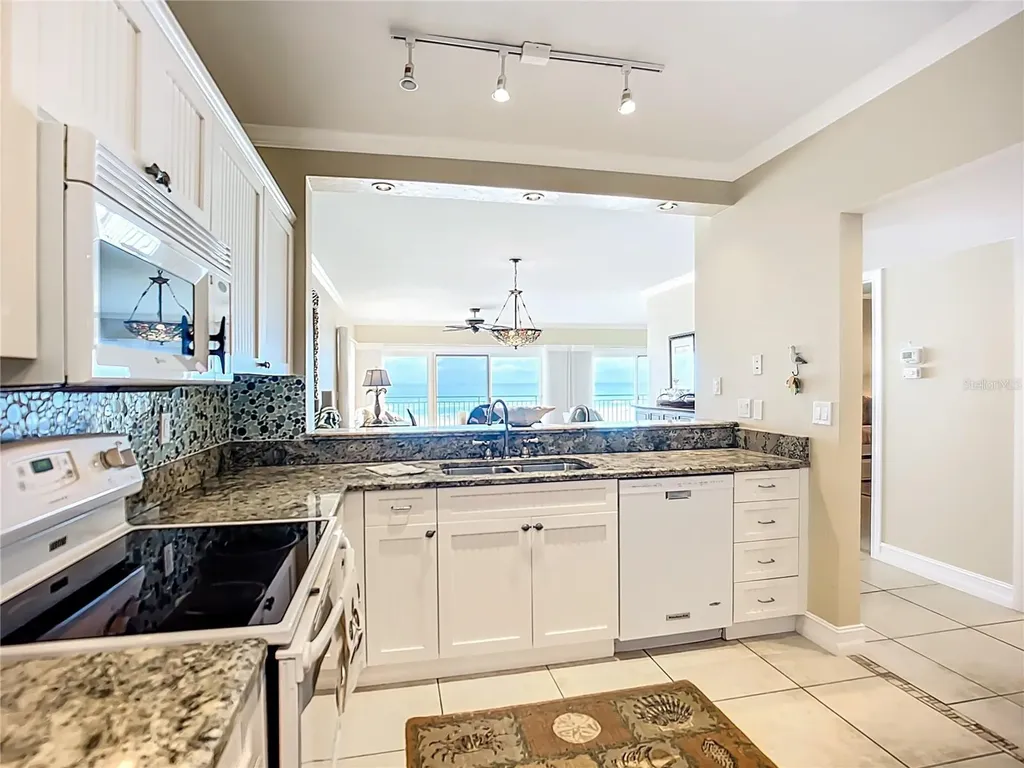 6006 Gulf Drive Holmes Beach FL 34217