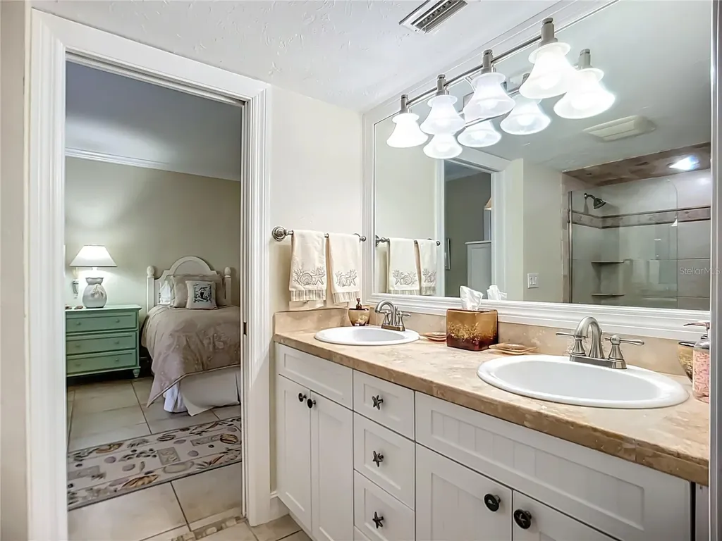 6006 Gulf Drive Holmes Beach FL 34217