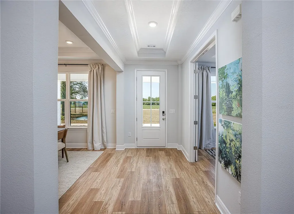10140 White Magnolia Square Thonotosassa FL 33592