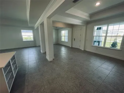 10140 White Magnolia Square Thonotosassa FL 33592