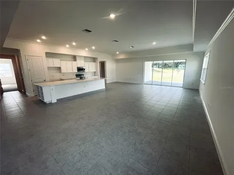 10140 White Magnolia Square Thonotosassa FL 33592