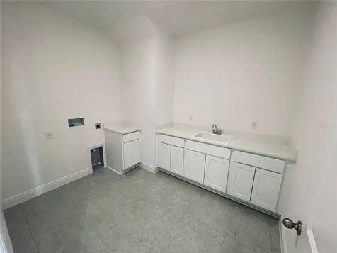 10140 White Magnolia Square Thonotosassa FL 33592
