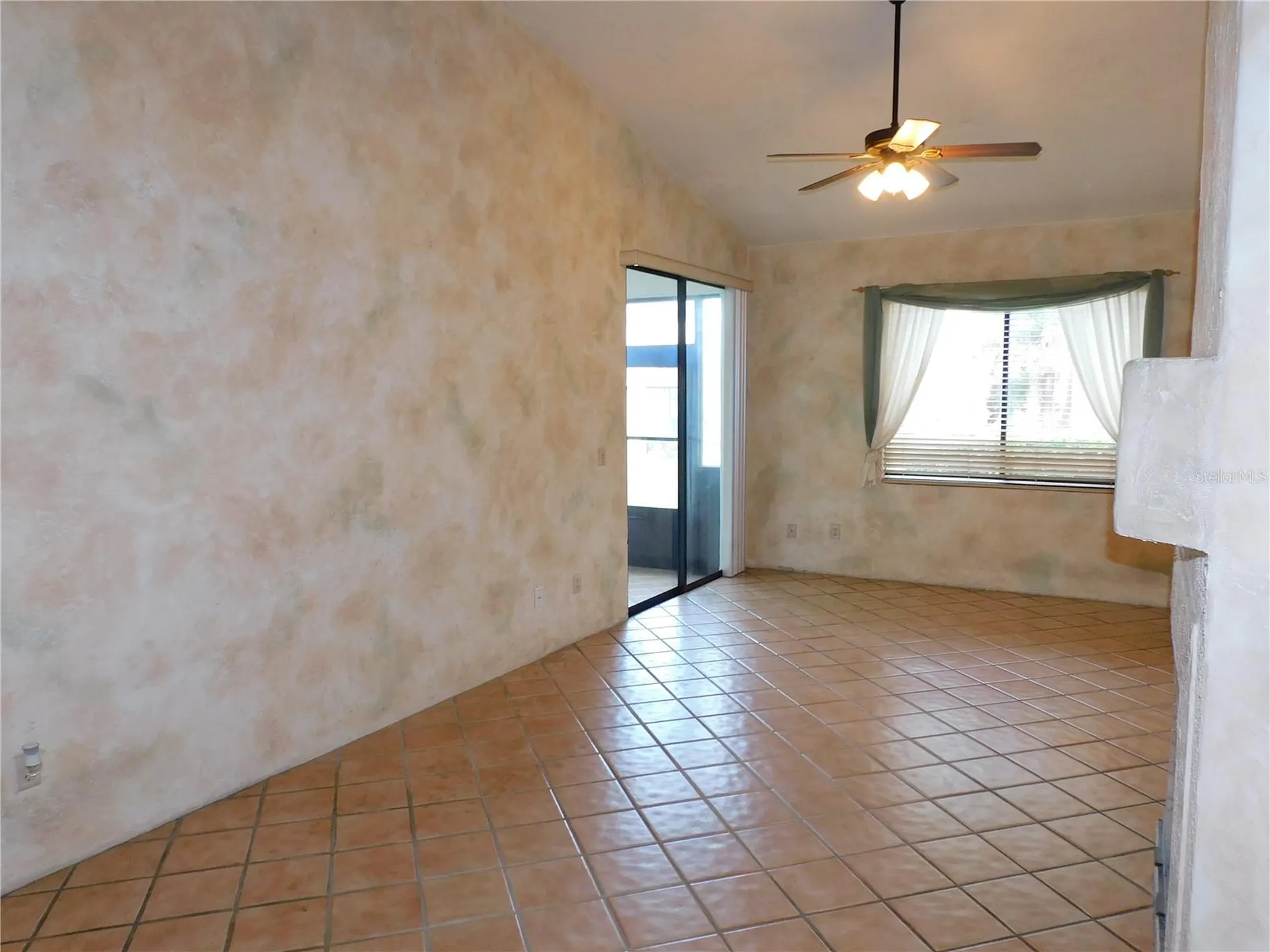 525 Via Verona Lane Altamonte Springs FL 32714