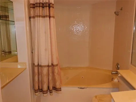 525 Via Verona Lane Altamonte Springs FL 32714