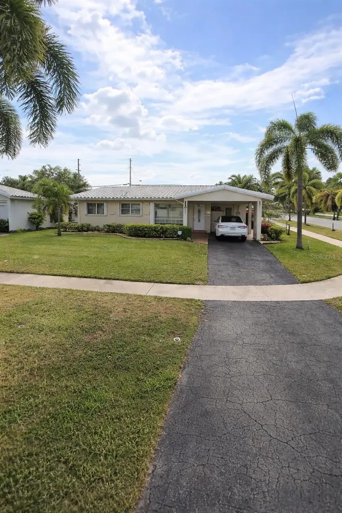 3222 Wilson Street Hollywood FL 33021