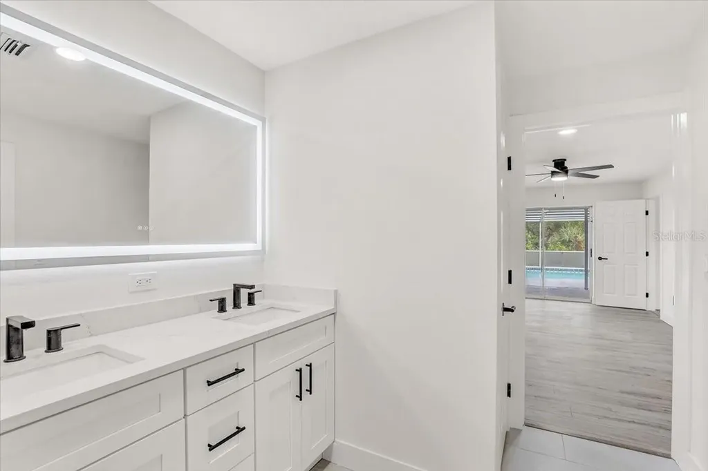 1332 Whispering Lane Venice FL 34285
