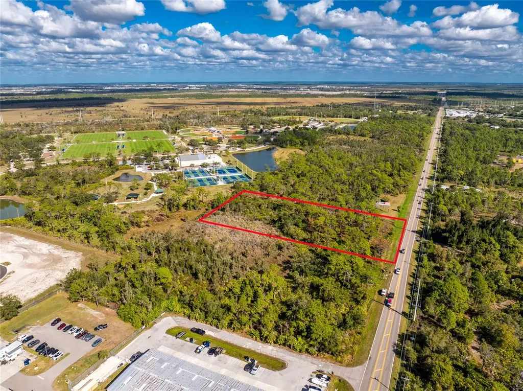 1060 S River Road Englewood FL 34223